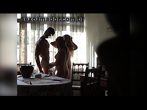 ❤️ Amigos sexuais convidam um homem gigante e uma ménage à trois com ele ❌ Porno vídeo em nós pt-br.vegasservice.ru