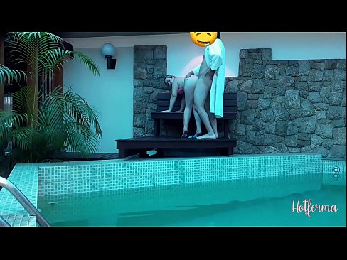 ❤️ Chefe convida empregada para a piscina, mas não conseguiu resistir a um ❌ Porno vídeo em nós pt-br.vegasservice.ru